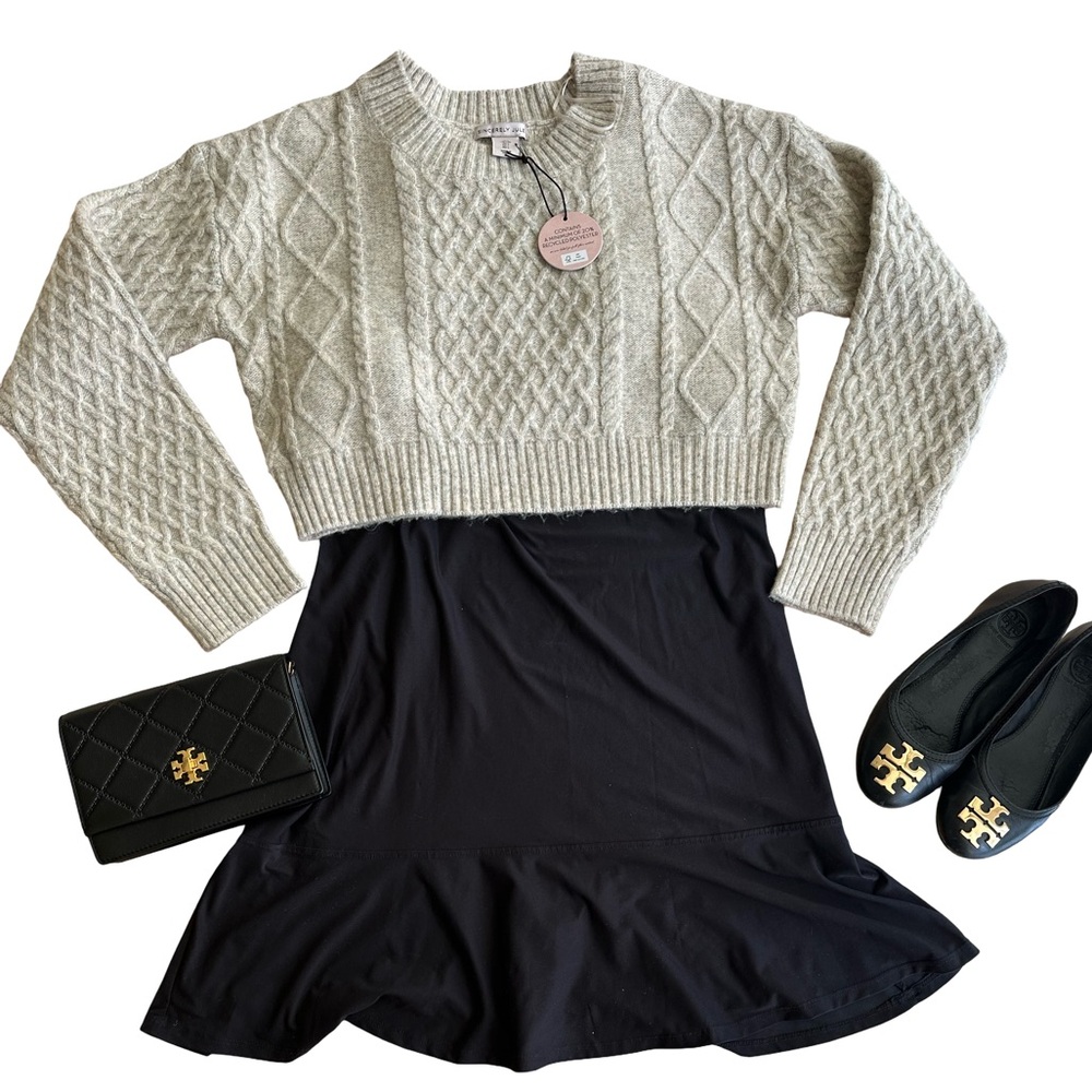 3 for $20.00 🎉🎊🎉 Cropped Sweater